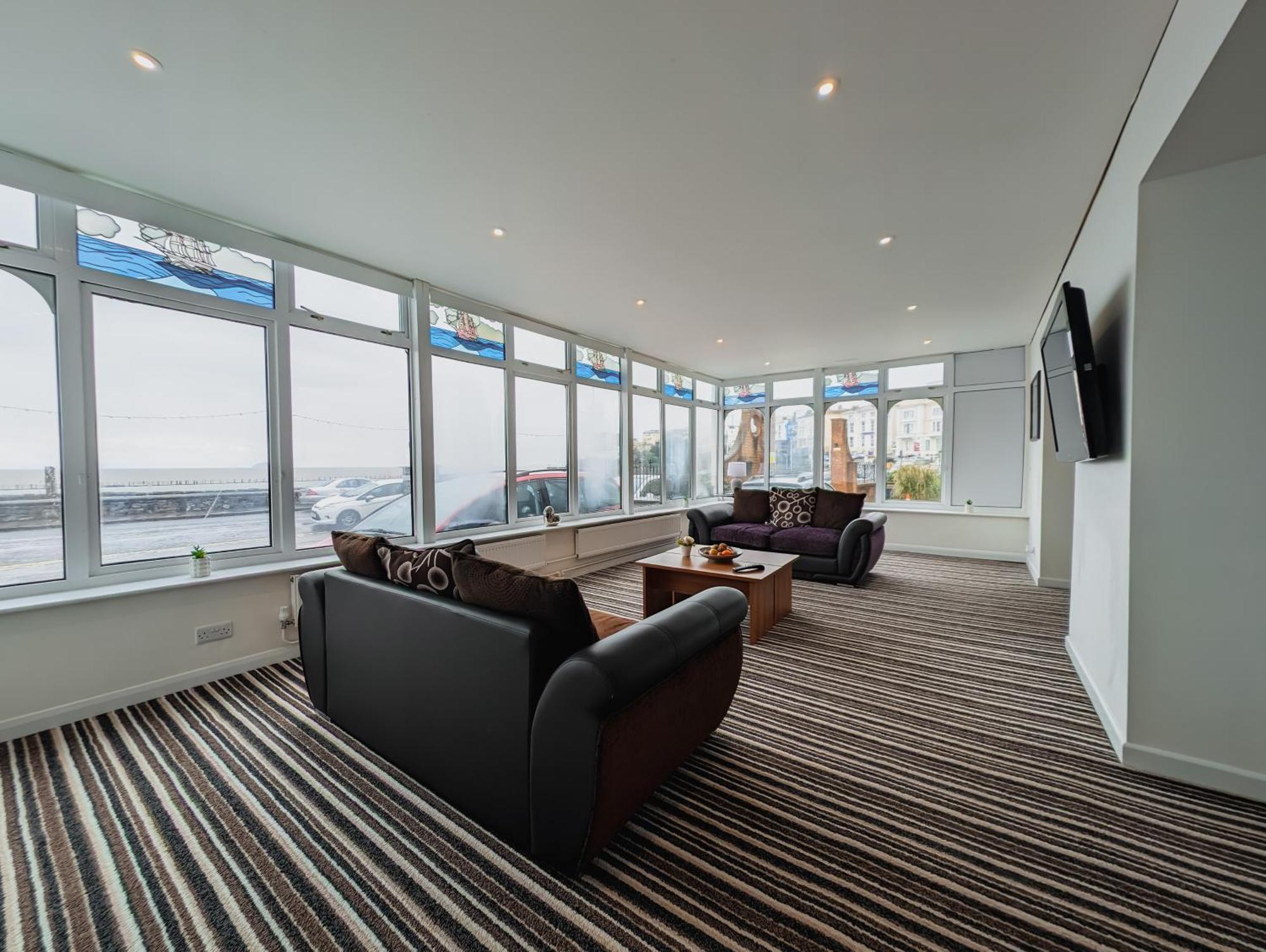 Bay & Harbour Holiday Apartments & Rooms Only Weston-super-Mare Exterior photo