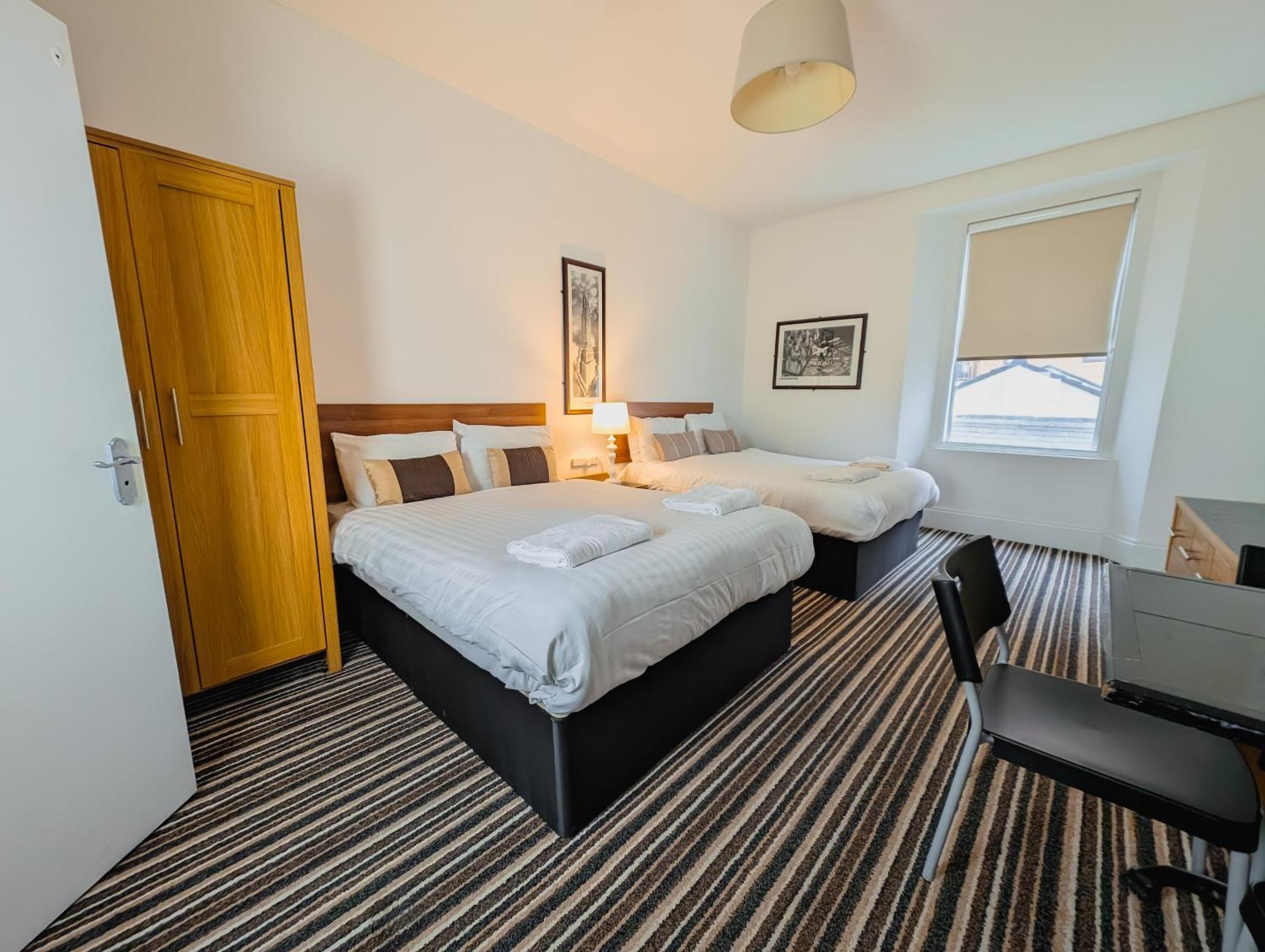 Bay & Harbour Holiday Apartments & Rooms Only Weston-super-Mare Exterior photo